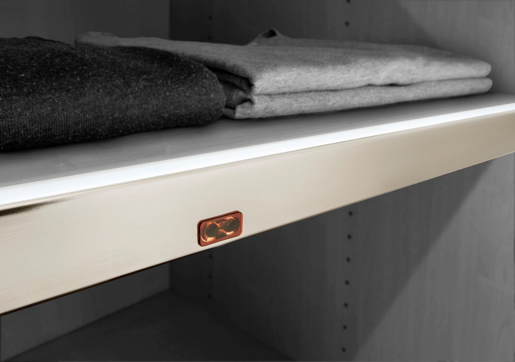 LED light Screen for Shelves